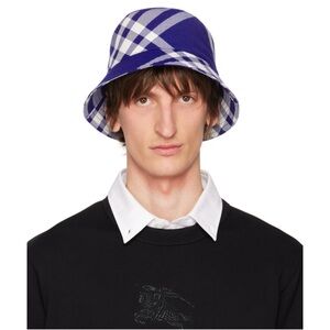 BNWT Burberry Check Bucket Hat Blue Knight